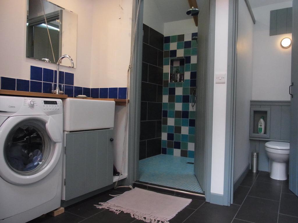 Rhiwiau Self Catering Vila Carmarthen Exterior foto